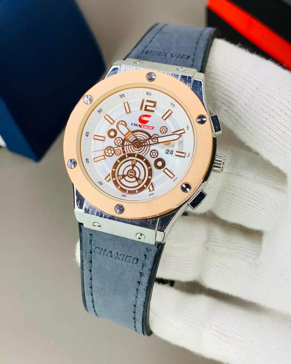 CHAXIGO Men's Luxury Leather Watch in Camel Brown – Water Resistant, Date Display, Stylish Chronograph Dial
